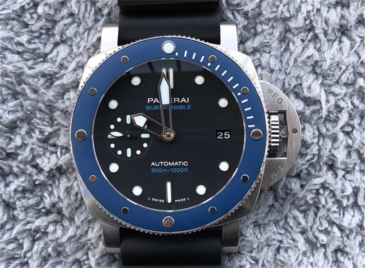 VSF PAM1209 – 42mm Panerai Submersible Small Blue Replica Ceramic Bezel