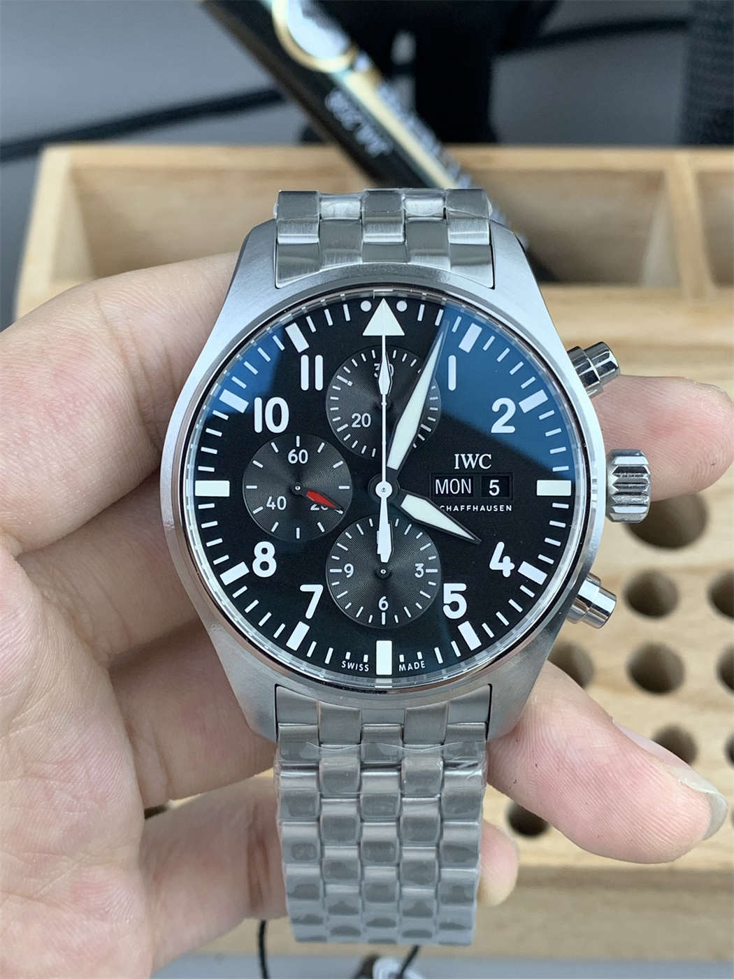 IWC Pilot’s Watch Chronograph IW377710 1:1 Replica – 43mm Black Dial Steel