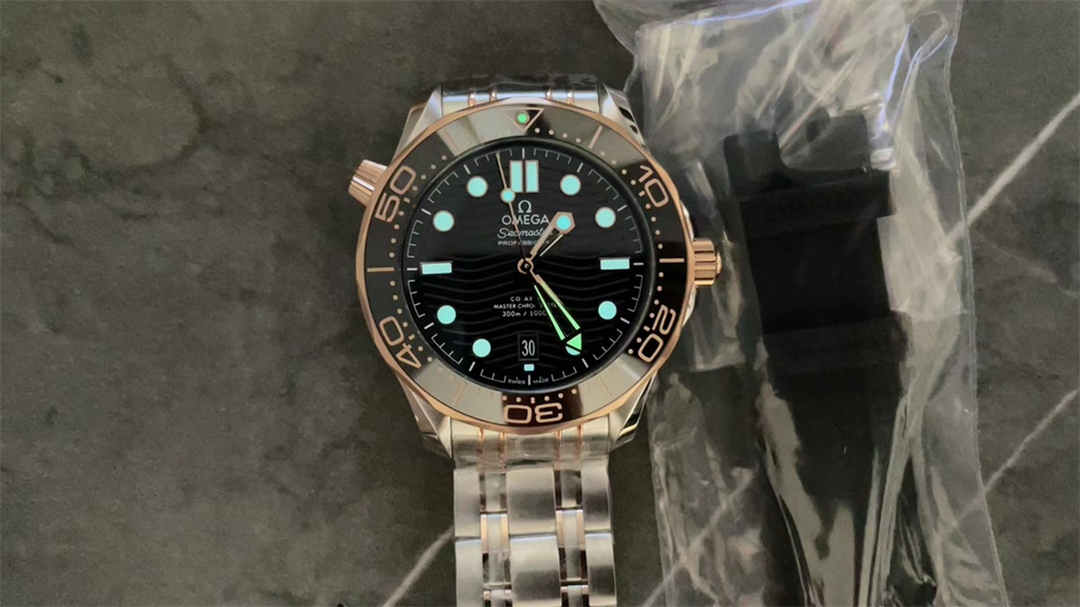 Omega Seamaster Diver 300M 42mm Steel & Rose Gold 1:1 Homage Replica Watch