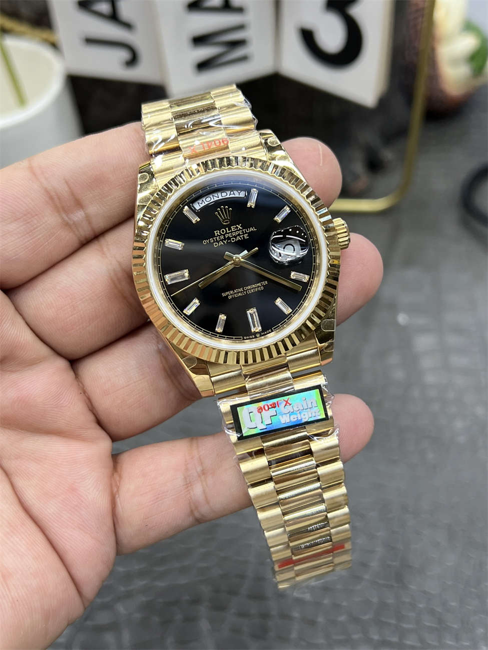Rolex Day-Date 40 QF Factory 184g Replica – Black Dial, Full-Weight