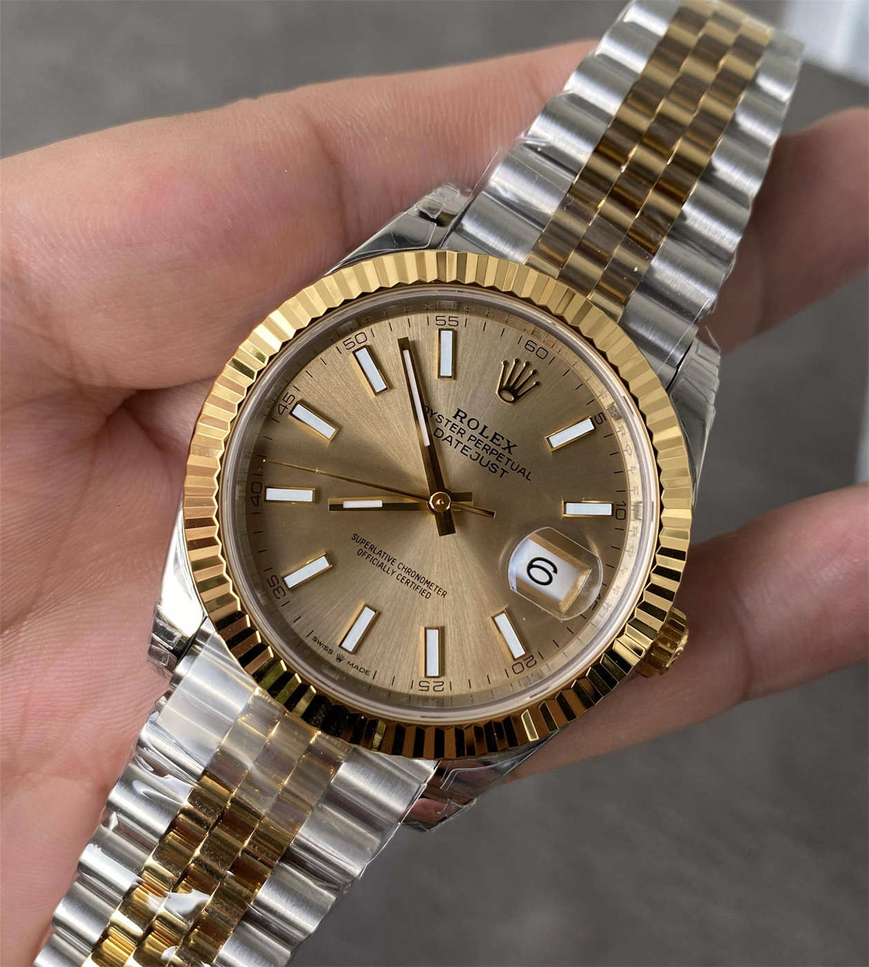 VS Factory Rolex Datejust 41 M126333-0010 Champagne Two Tone Replica
