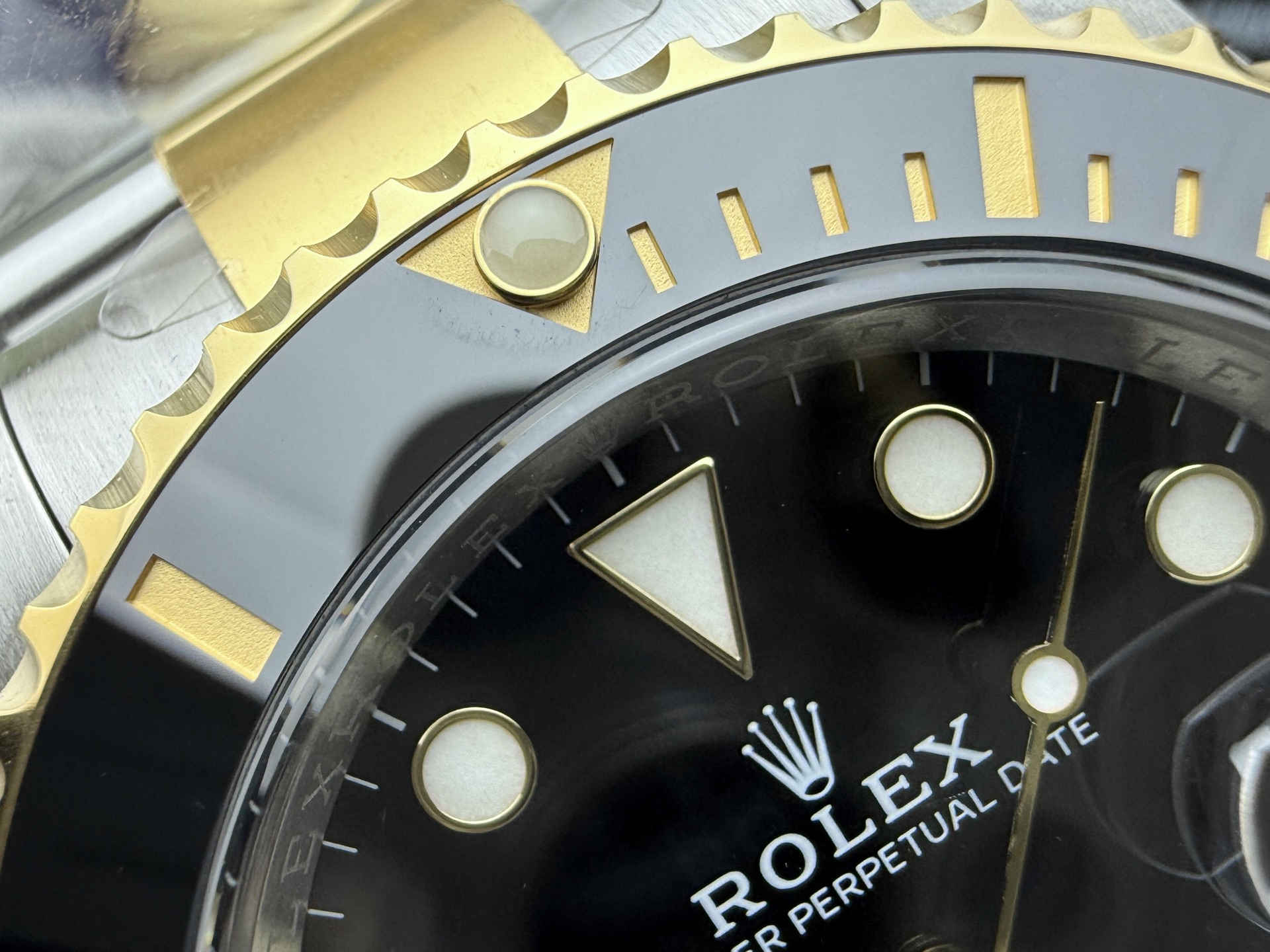 Clean Factory Rolex Submariner 116613LN Two-Tone Black Dial Replica