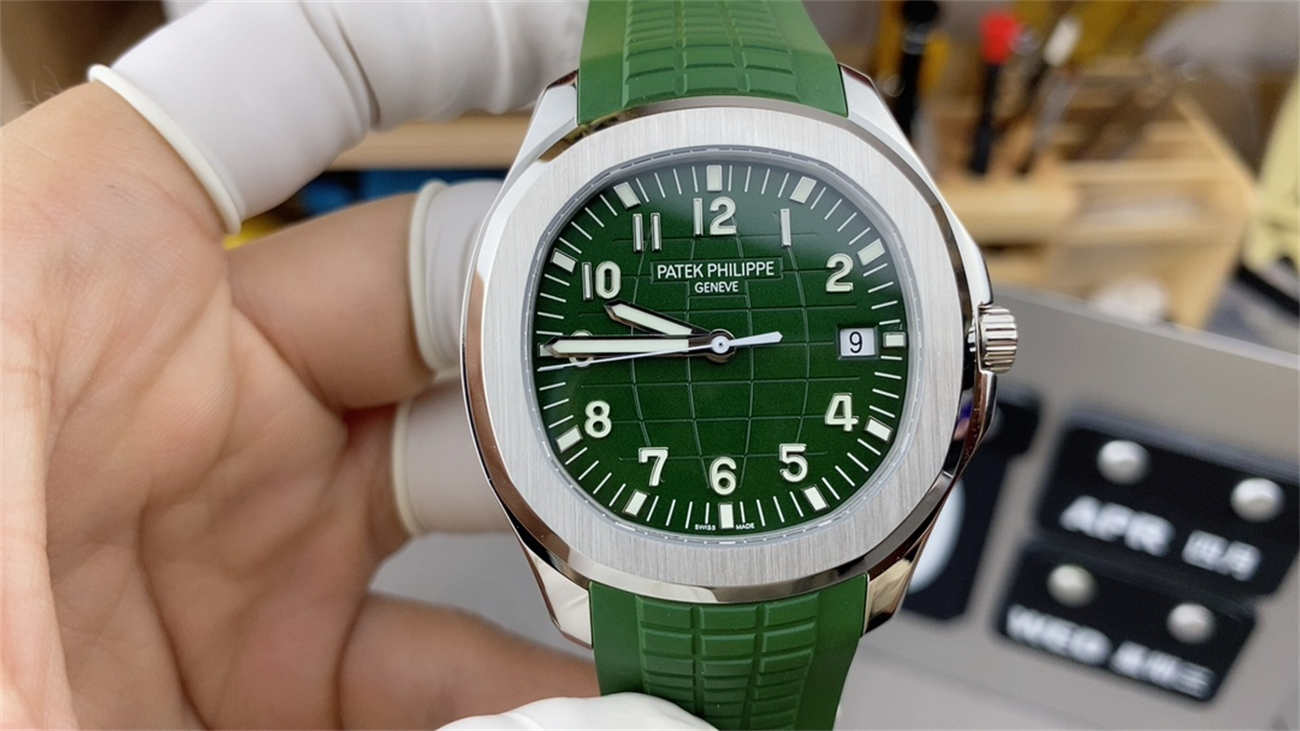 Patek Philippe Aquanaut 5168G Green Dial 42mm 1:1 Super Clone Replica Watch