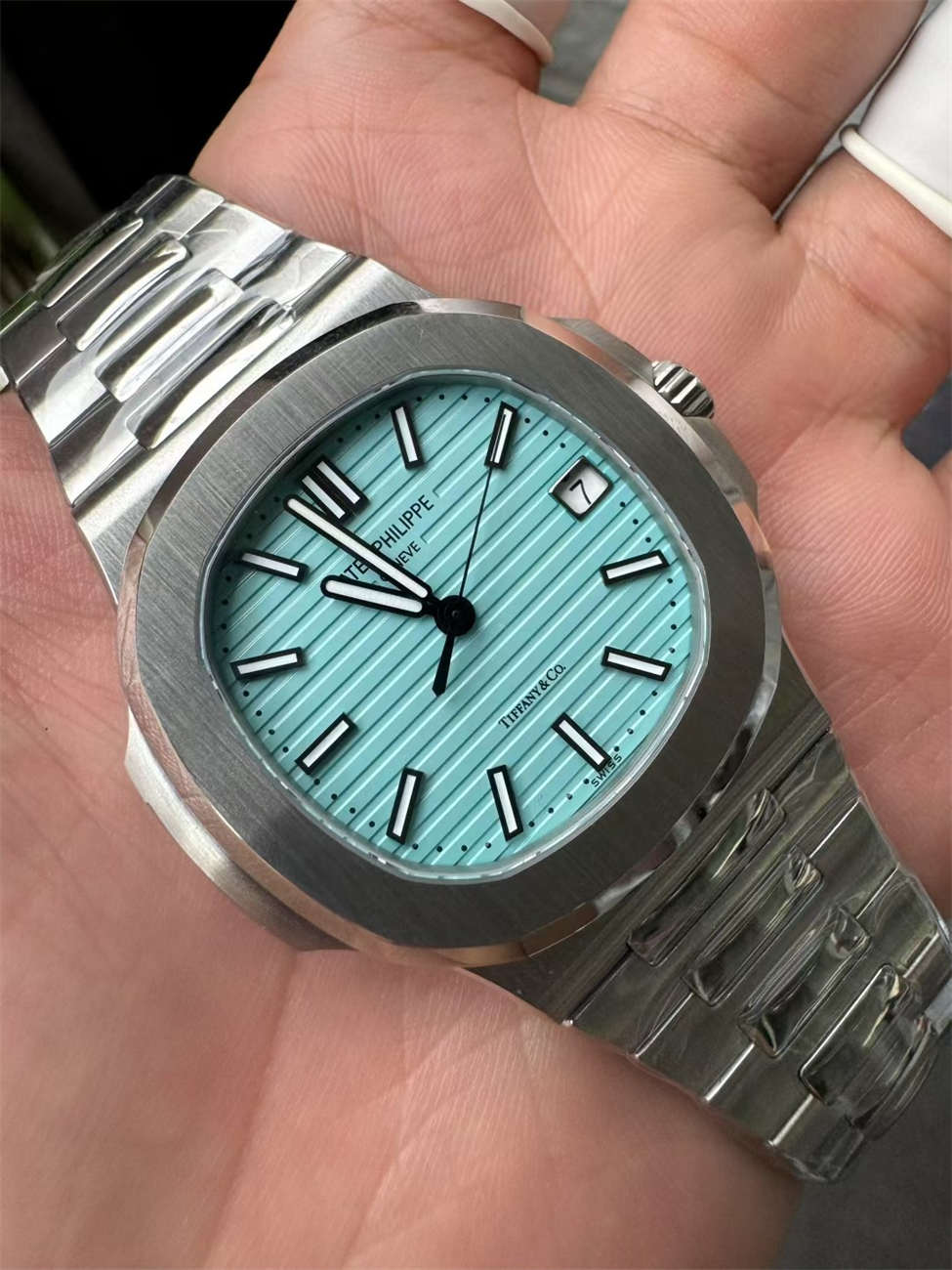 DDF Nautilus 5711/1A-018 Tiffany Blue 1:1 Patek Philippe Homage Replica