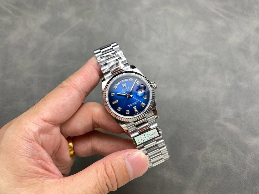 Rolex Day-Date 36 White Gold Blue Dial 1:1 Replica – 36mm President