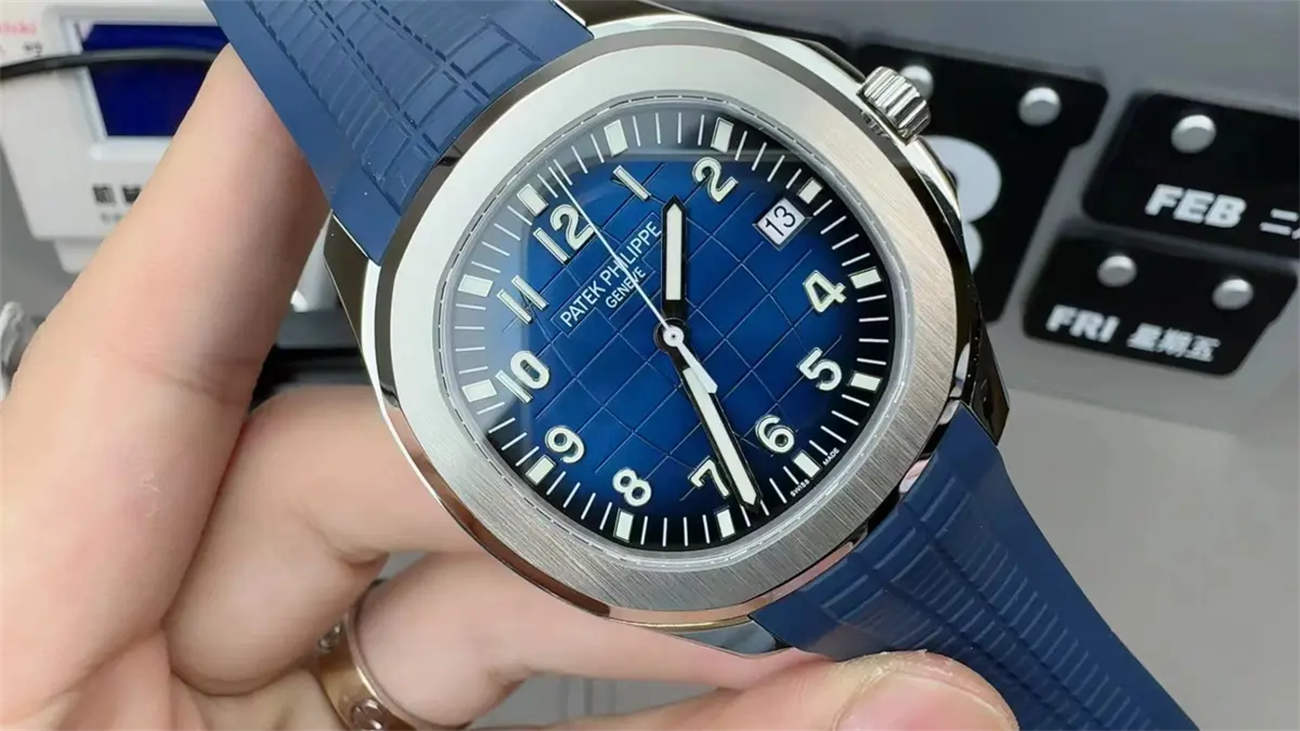 Patek Philippe Aquanaut 5168G Replica – Blue Dial 1:1 Homage Watch