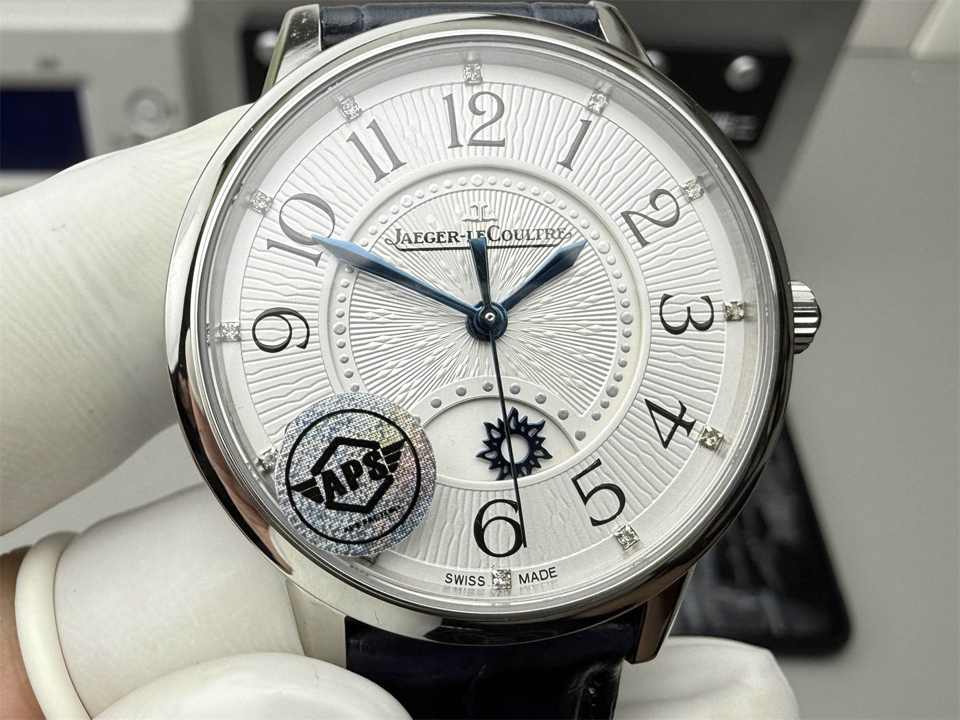 Jaeger-LeCoultre Rendez-Vous 137-8411 34mm Automatic 1:1 Replica Dress Watch