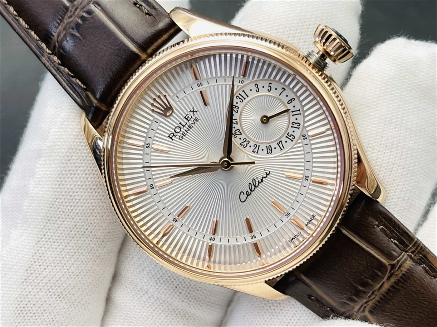 VR Factory Rolex Cellini M50515-0009 Replica – Rose Gold White Dial 39mm