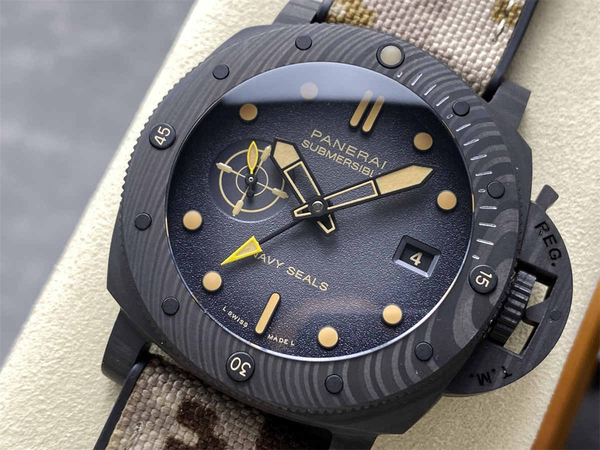 Panerai PAM1513 Submersible Navy SEALs 44mm Carbotech Military Desert Replica