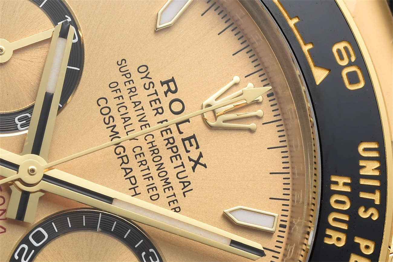 Rolex Daytona 126518LN Replica – 18K Yellow Gold Oysterflex Chronograph - clean factory