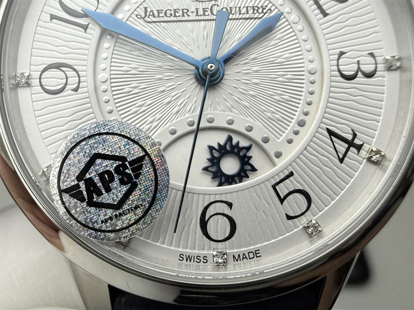 Jaeger-LeCoultre Rendez-Vous 137-8411 34mm Automatic 1:1 Replica Dress Watch
