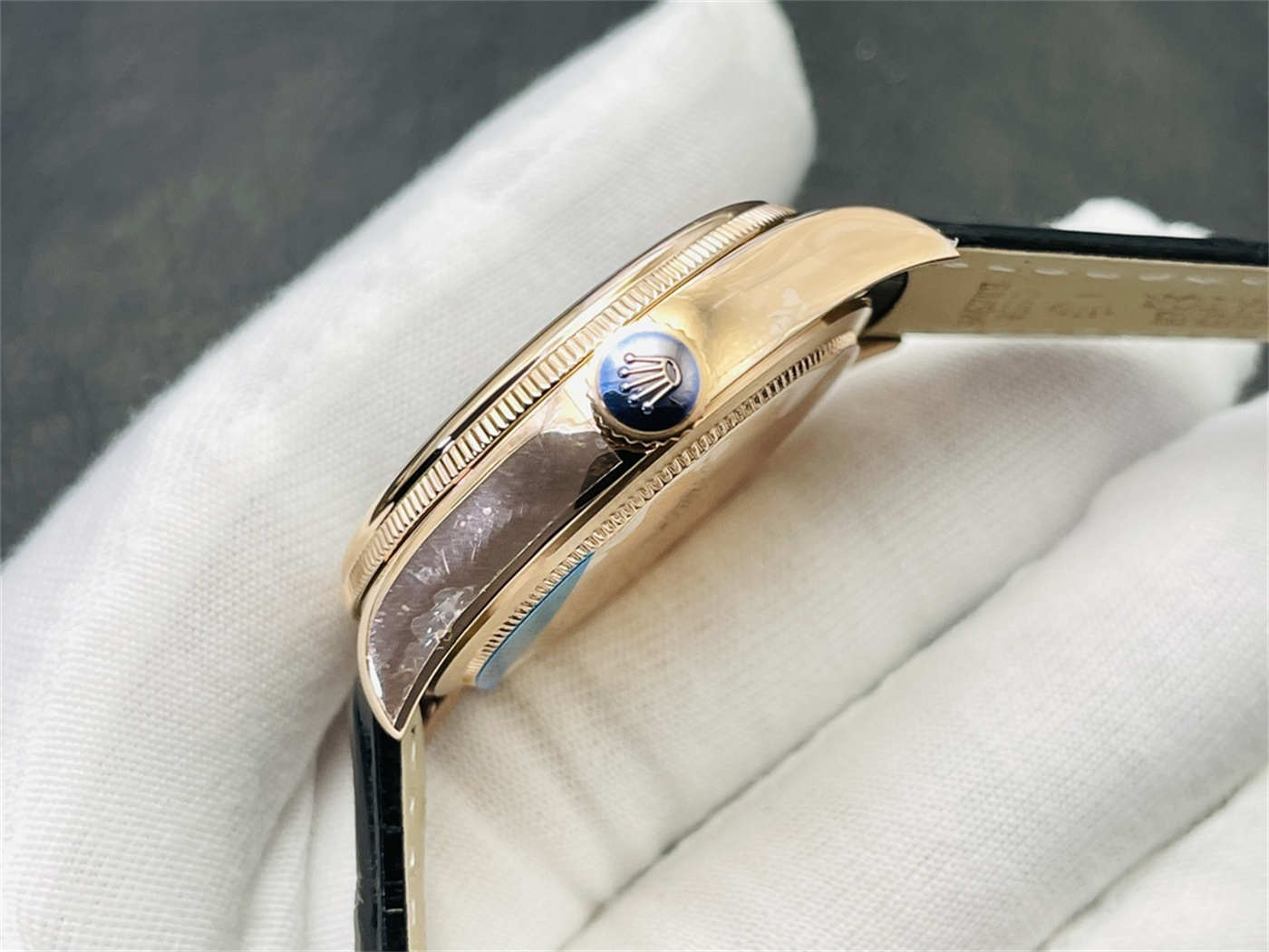 VR Factory Rolex Cellini Date Rose Gold Replica M50515-0010 39mm