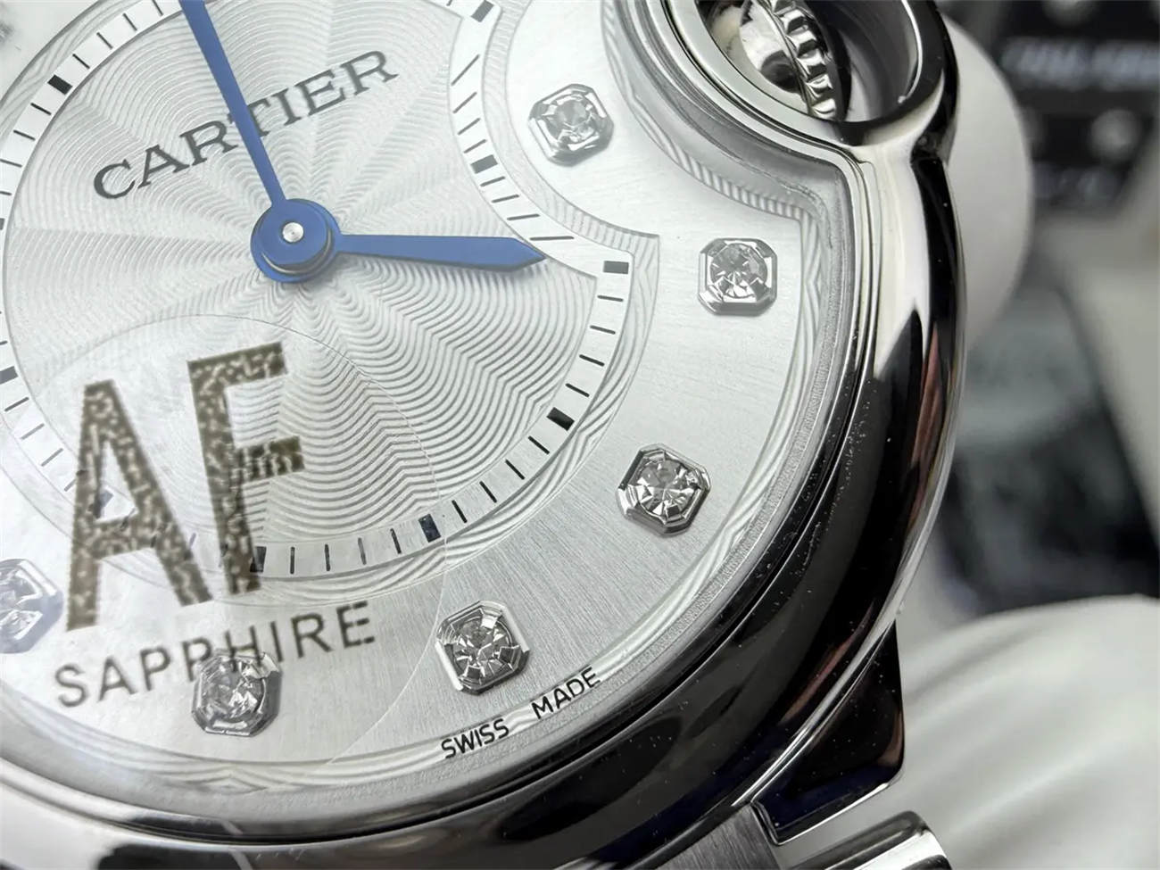 Cartier Ballon Bleu de Cartier 33mm 1:1 Replica Quartz Watch