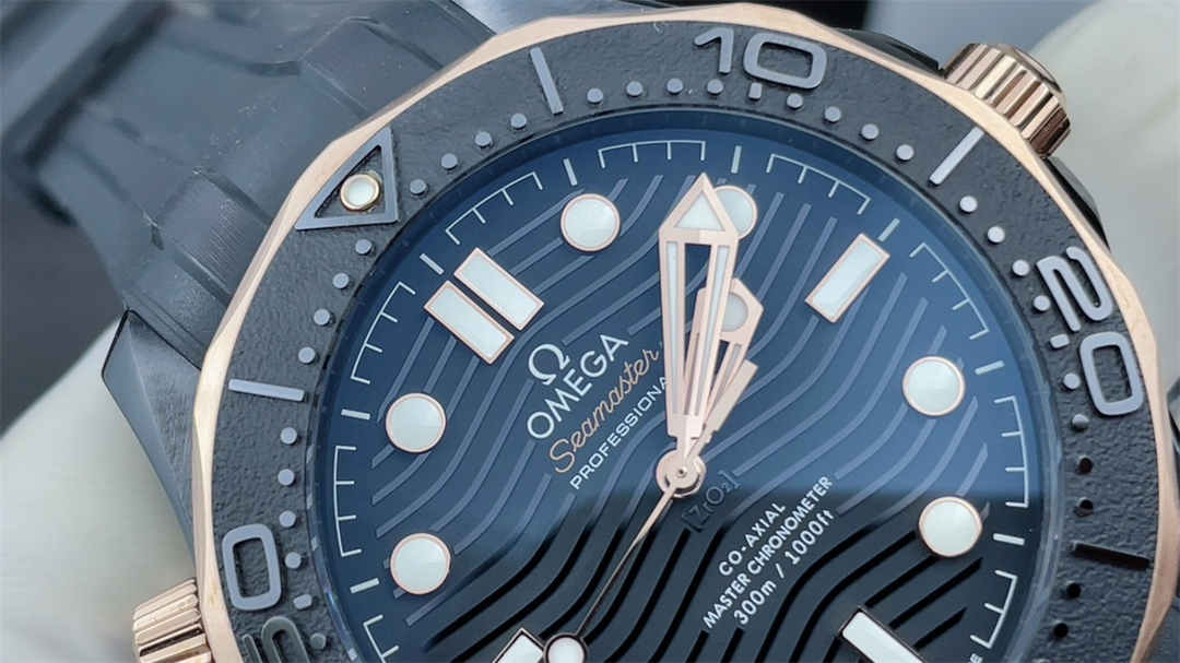 Omega Seamaster Diver 300M 43.5mm Black Ceramic Sedna Gold 1:1 Replica Homage