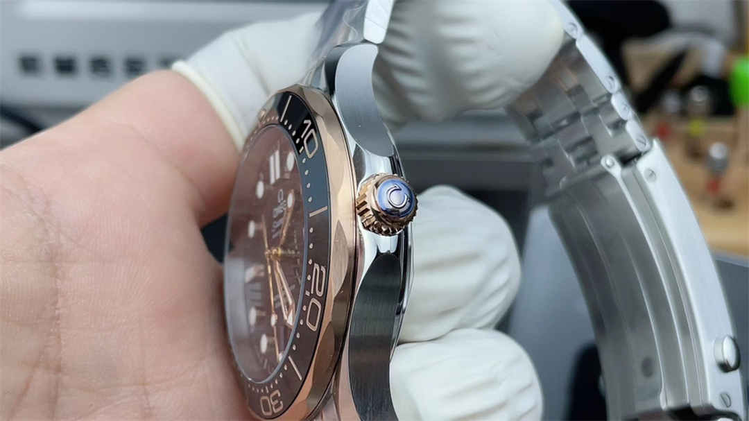 Omega Seamaster Diver 300M 42mm Steel & Rose Gold 1:1 Homage Replica Watch