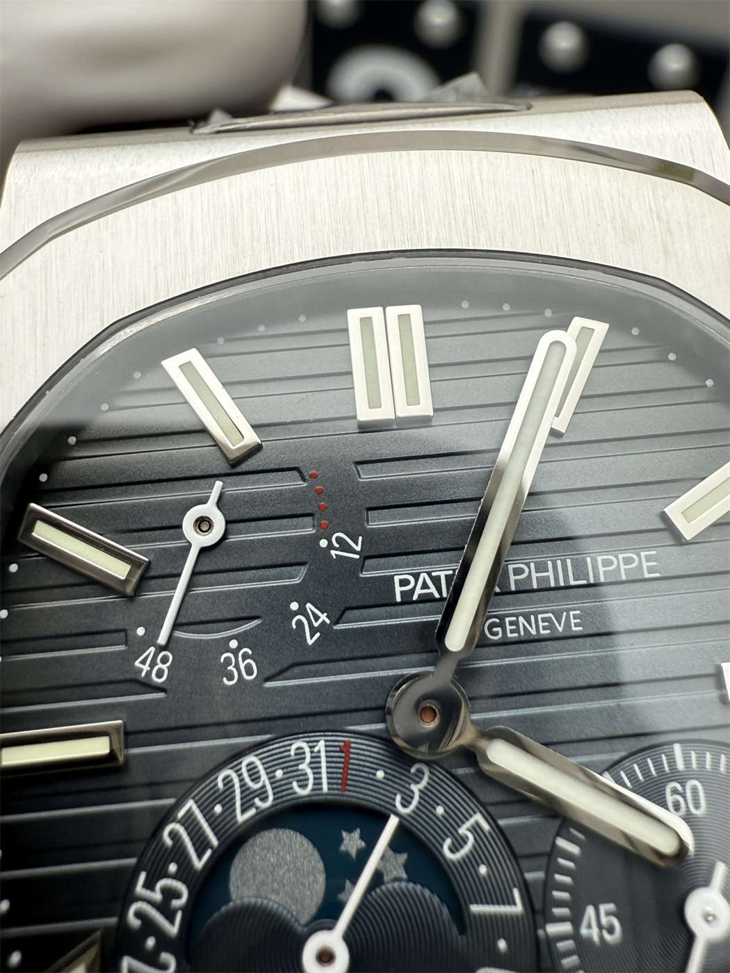 Patek Philippe Nautilus 5712 V3 Super Clone with Real Power Reserve