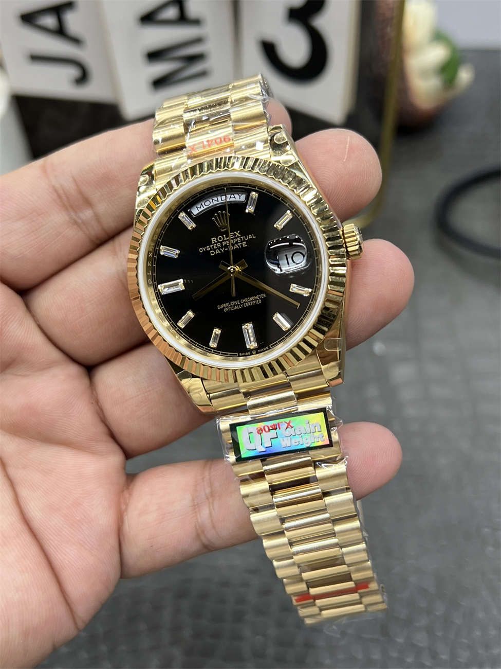 Rolex Day-Date 40 QF Factory 184g Replica – Black Dial, Full-Weight