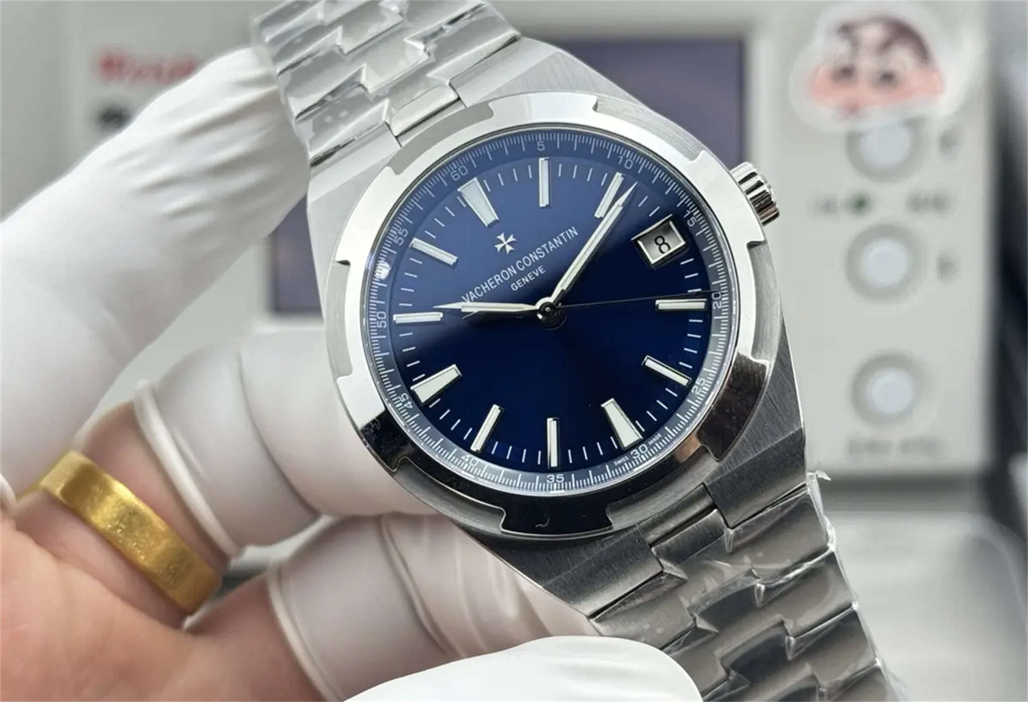 Vacheron Constantin Overseas 4500V Blue Dial 1:1 Replica Homage Watch
