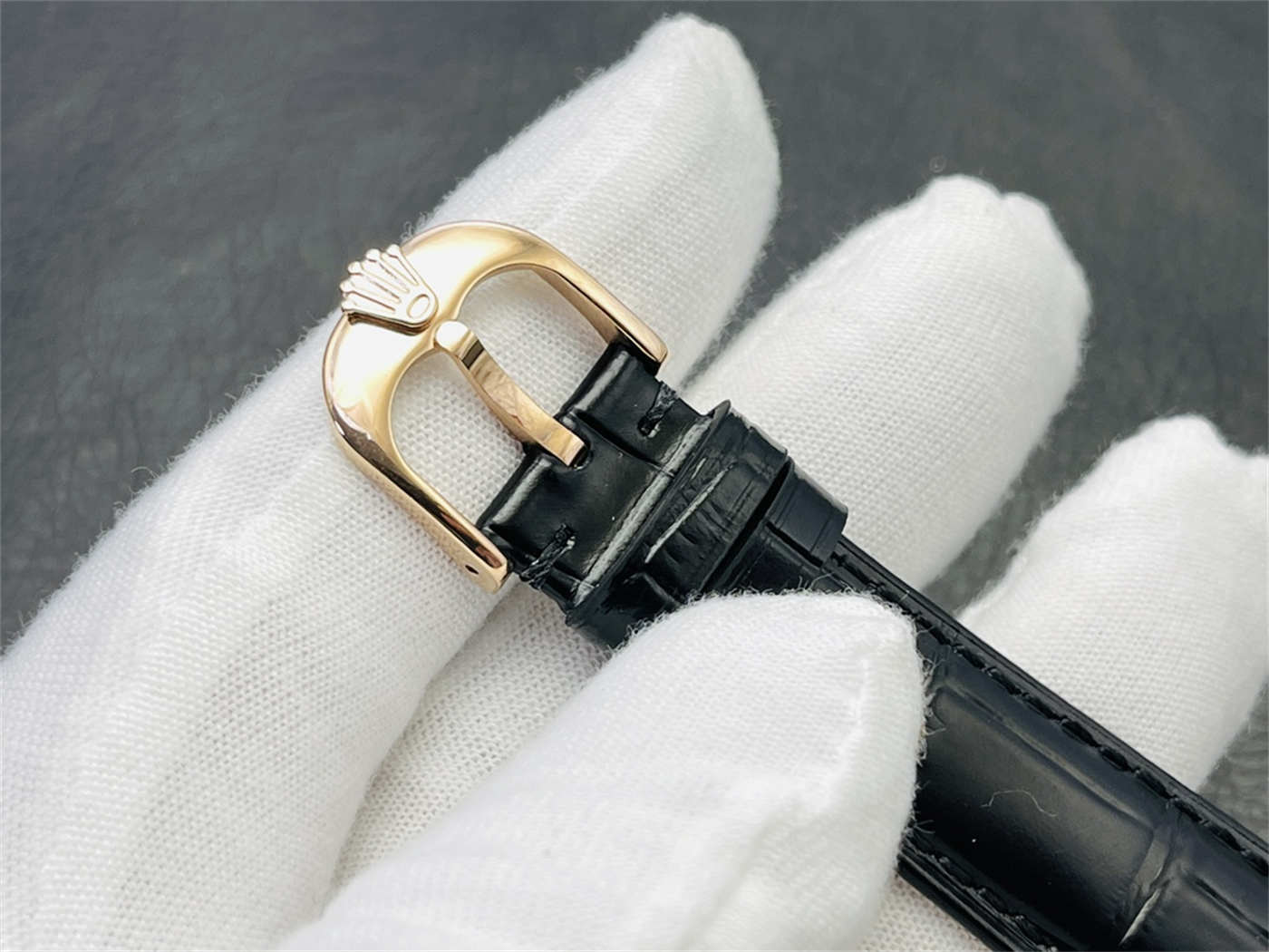 VR Factory Rolex Cellini Date Rose Gold Replica M50515-0010 39mm