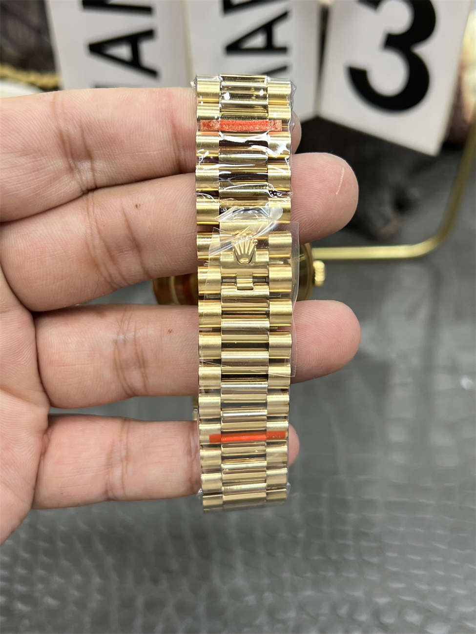 Rolex Day-Date 40 QF Factory 184g Replica – Black Dial, Full-Weight