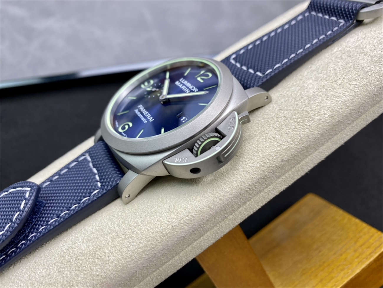 VSF Panerai PAM1117 Replica – Titanium 70th Anniversary Luminor (Super Lume)