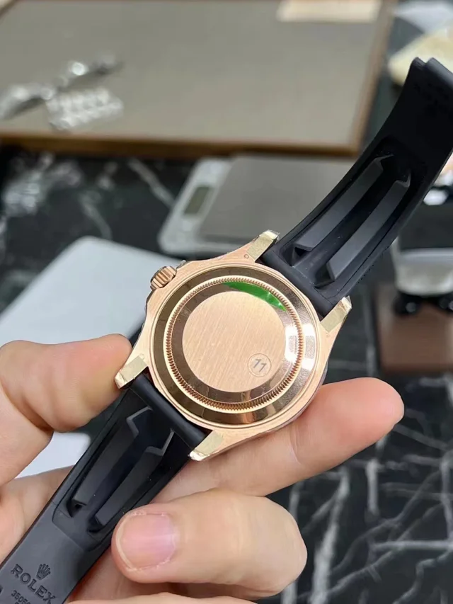 VS Factory Replica Rolex Yacht-Master 40 116695SATS Rose Gold Candy Bezel