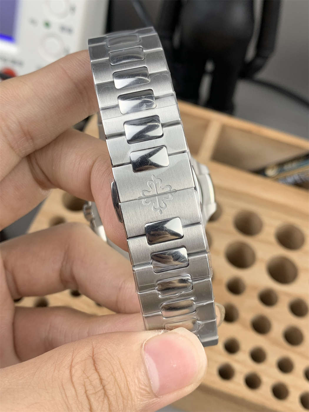 Patek Philippe Nautilus 5712/1A-001 PPF V3 Replica Blue Dial