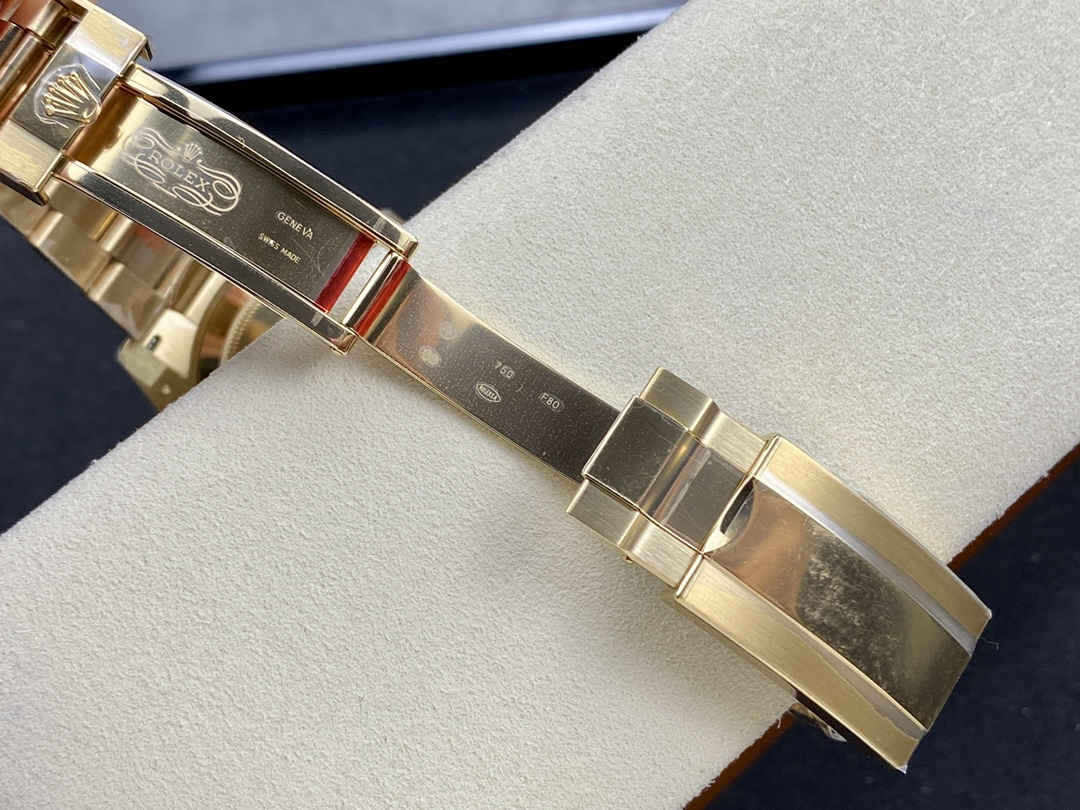 Rolex Submariner 126618LN Full Gold Black Dial 1:1 Replica