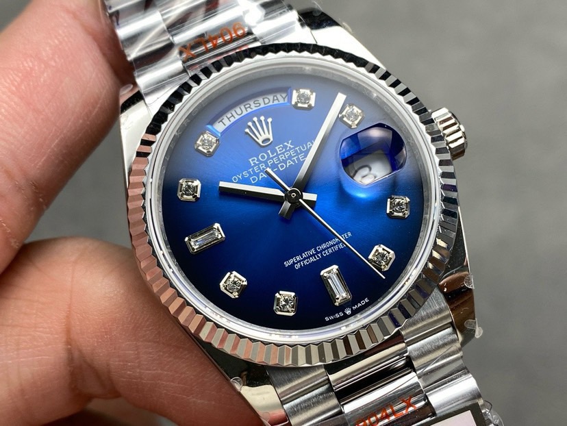 Rolex Day-Date 36 White Gold Blue Dial 1:1 Replica – 36mm President